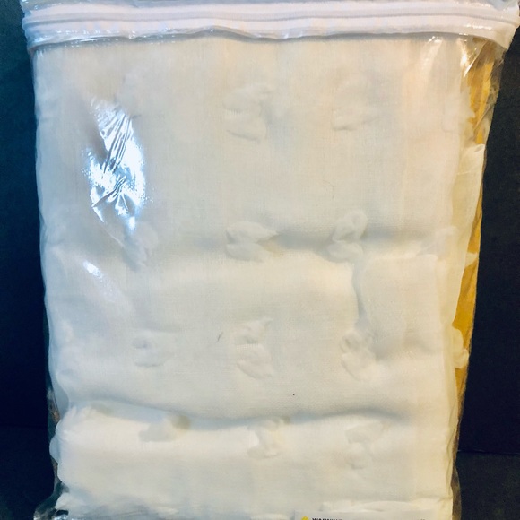 Grand Avenue Linda Sheer Window Curtain Panel Pair - Picture 2 of 5